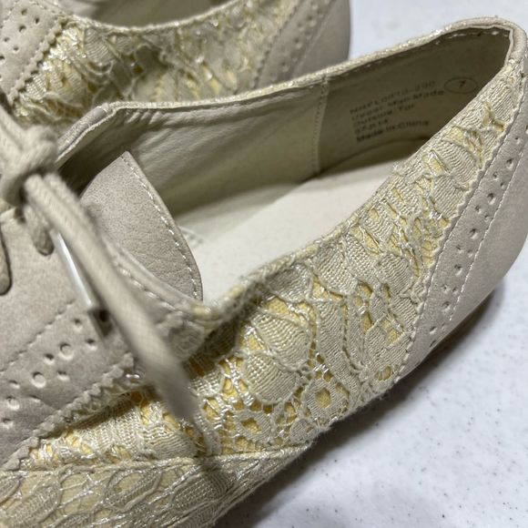 Vintage Not Rated Cream Lace &Suede Wingtips Size 7 EUC boho chic - Picture 7 of 12